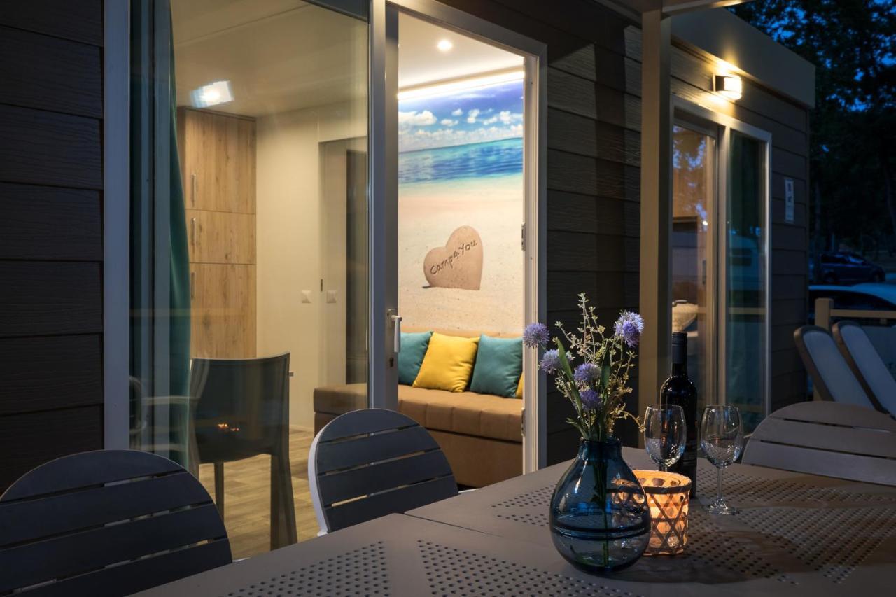 Mobile Homes Premium Relax Park Umag By Camp4You Karigador Exterior foto